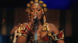 Dieyla - Tekna Si Loxo (Live Performance)