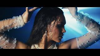 Kóbor Léna - Gyöngyhajú lány (Official Music Video)